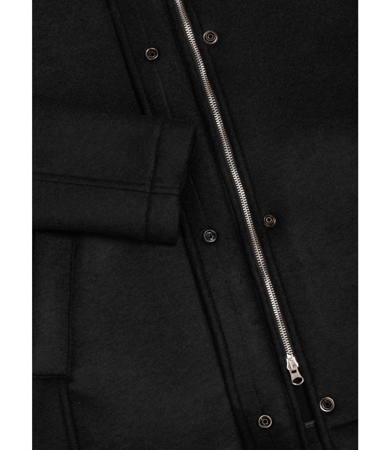 Cappotto nero con cappuccio