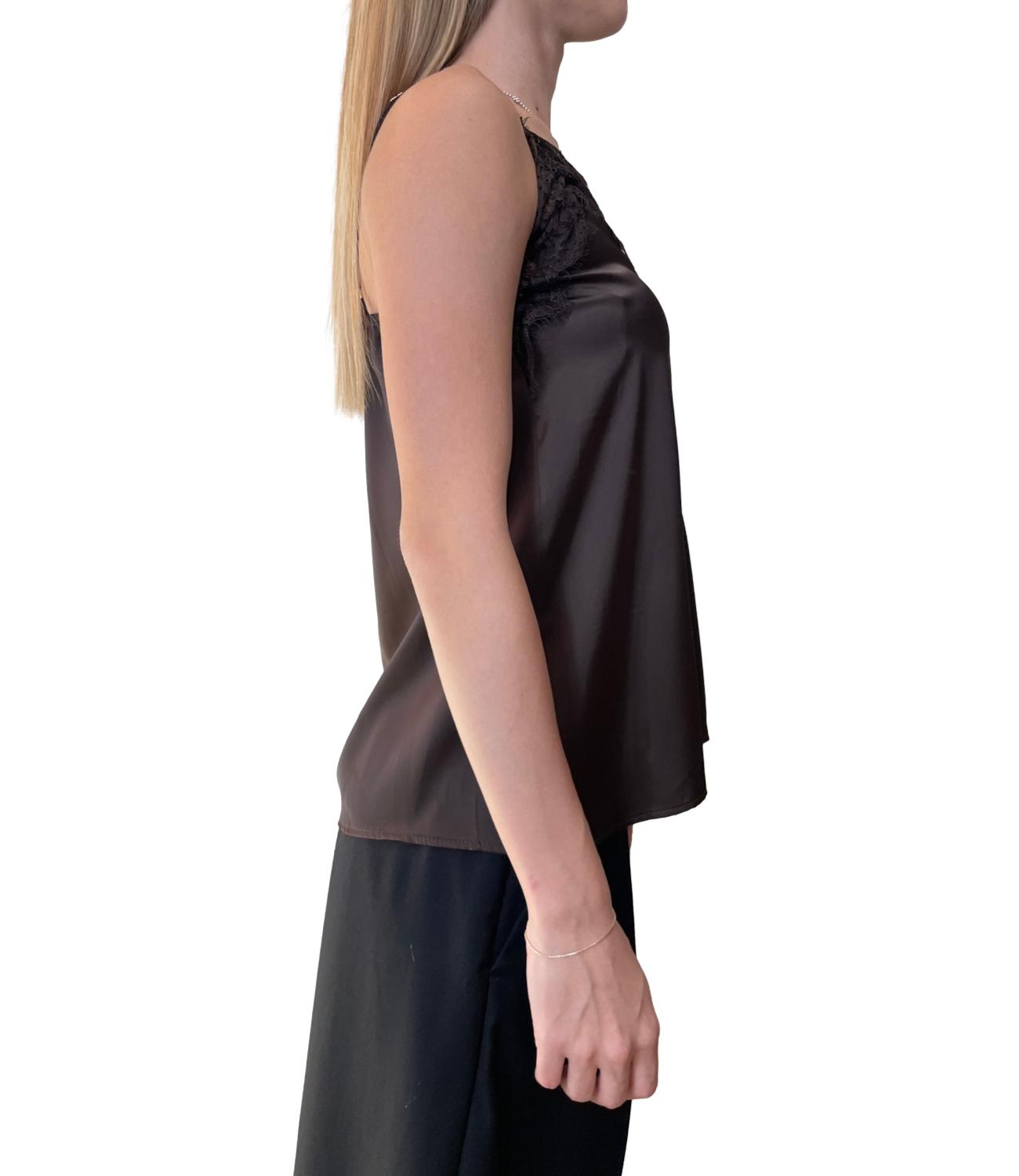 Vicolo Canotta Pizzo Moro Donna
