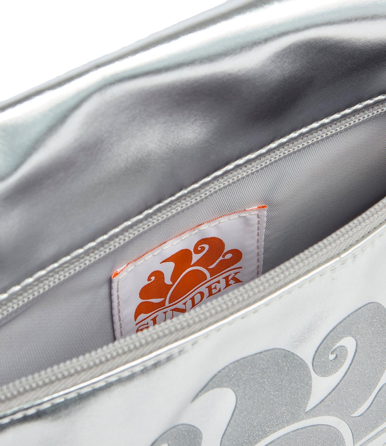 LAMINATED CLUTCH BAG silver